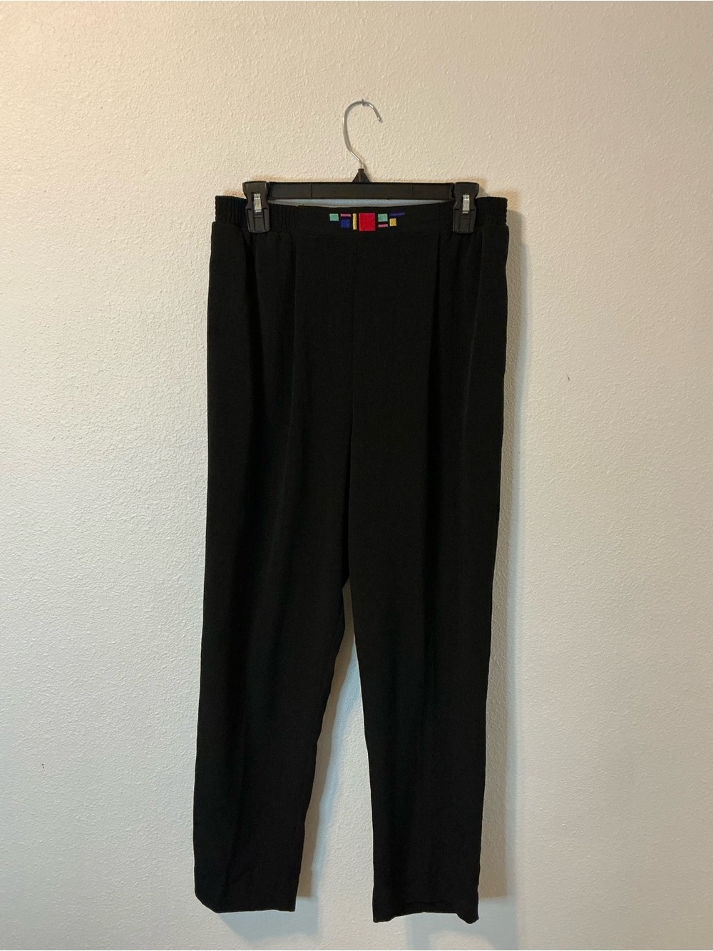 Women's Straight Leg Black Pants - Sleek Everyday Wear